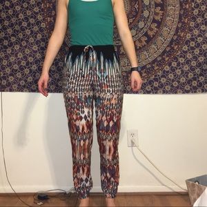 Patterned boho pants with pockets